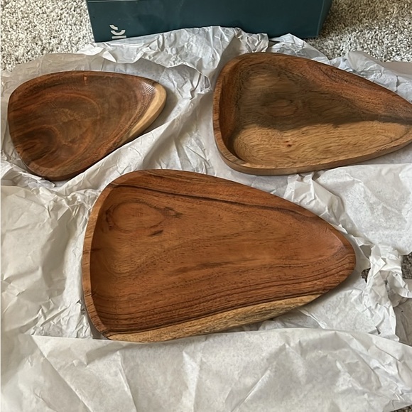 Semblä Nesting Wood Petal Tray Set - Picture 2 of 5